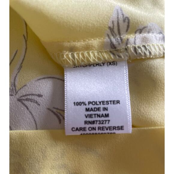 Elle Womens Yellow and Grey Floral Short Sleeve Ruffled Blouse Size XS - Picture 6 of 13